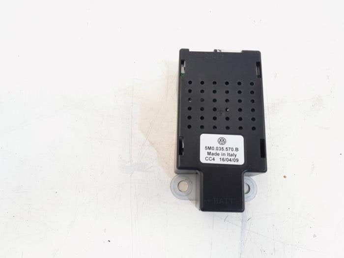 Antenne amplificateur d'un Volkswagen Golf, Volkswagen, -, 3 mois de garantie, Utilisé