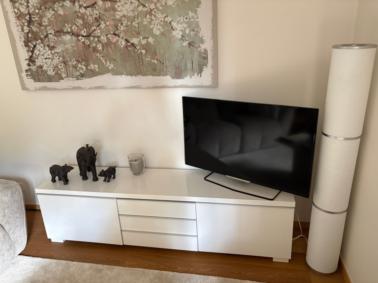 Meuble TV laqué blanc, 25 à 50 cm, Moins de 100 cm, 150 à 200 cm, Enlèvement
