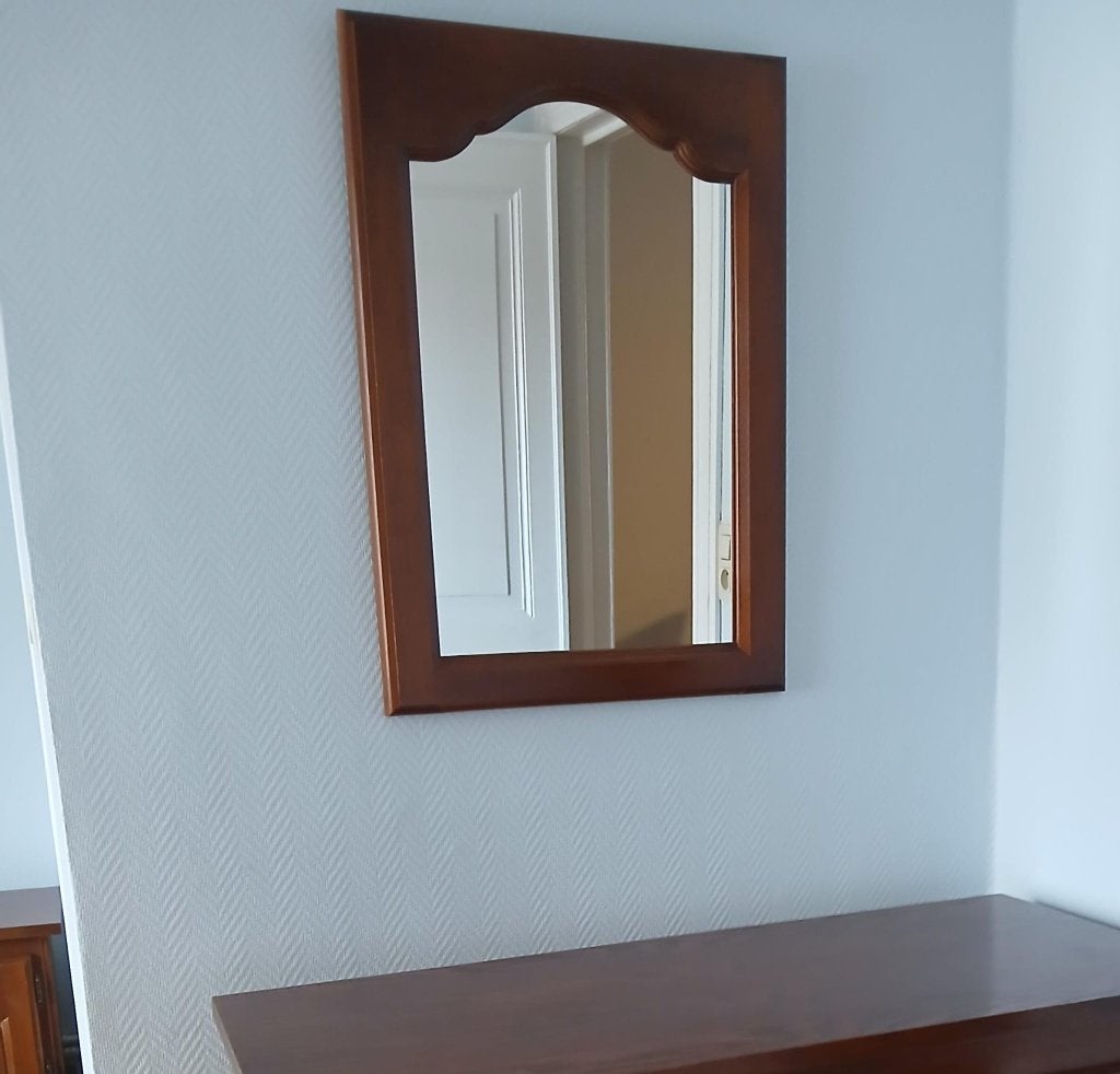 Miroir avec encadrement bois de merisier, Moins de 100 cm, Comme neuf, Enlèvement, 50 à 75 cm