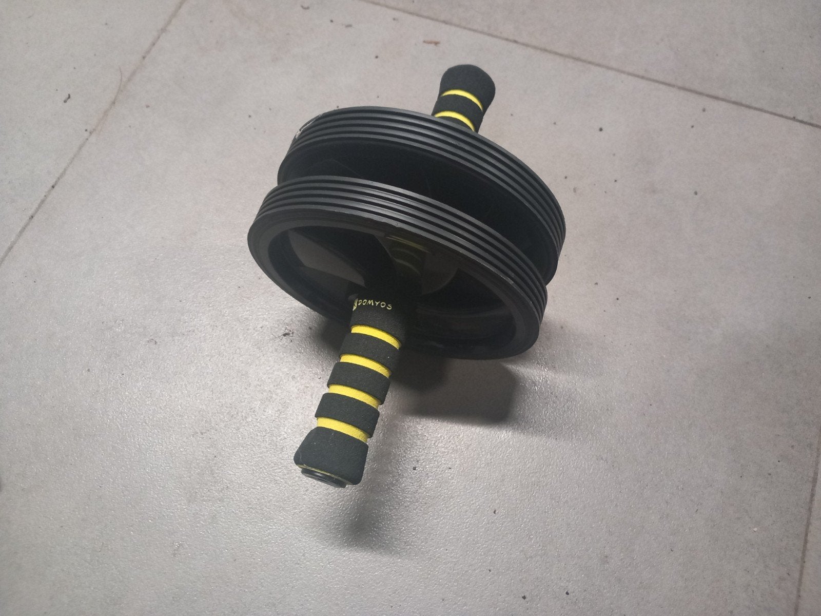 Ab trainer (roller), Sport en Fitness, Ophalen of Verzenden, Zo goed als nieuw, Buik, Buikspierwiel