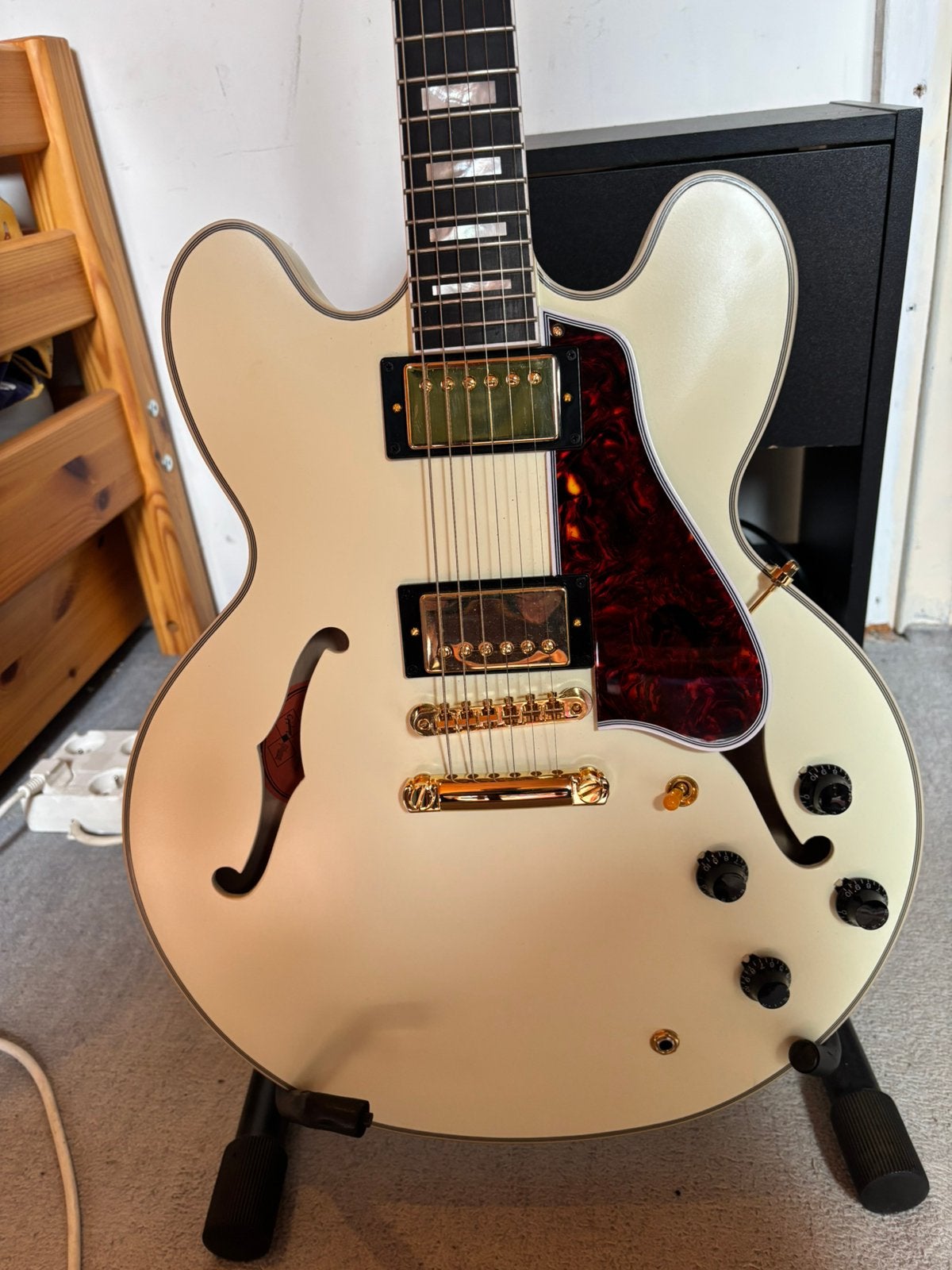 Epiphone 355 inspiré par Gibson, Enlèvement, Neuf, Semi-solid body, Epiphone