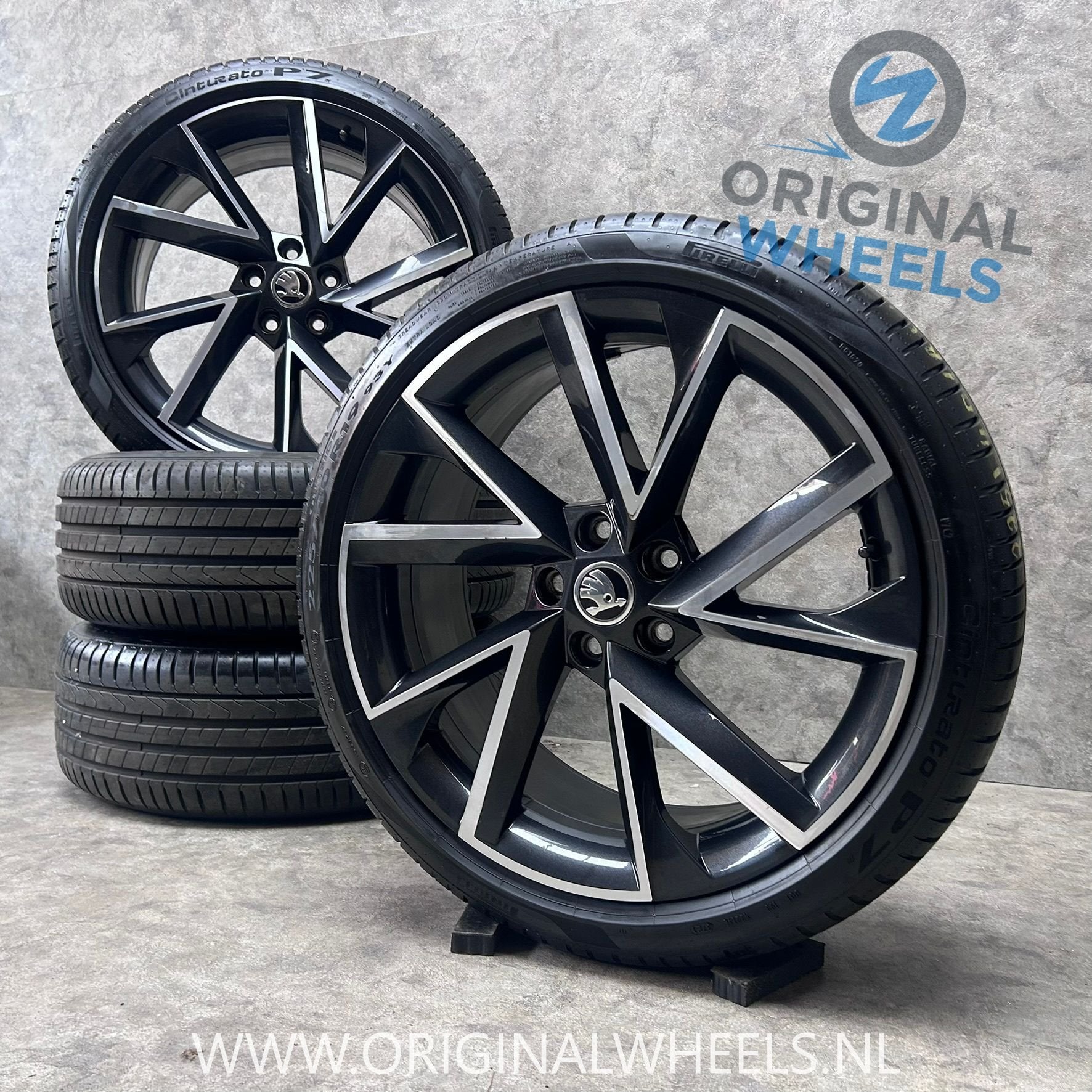 19 inch originele Vega velgen + zomerbanden Skoda Karoq, Auto-onderdelen, 19 inch, Gebruikt, -, -