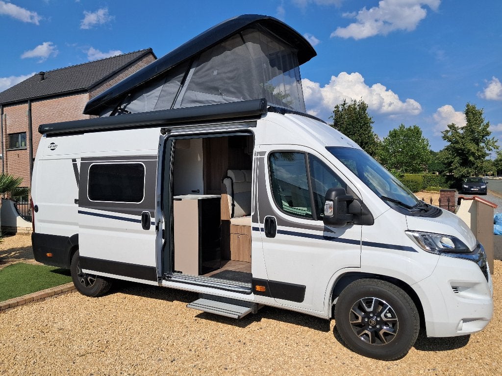 Campervan carado 640 pro, Jusqu'à 4, Boîte manuelle, Airbags, Diesel