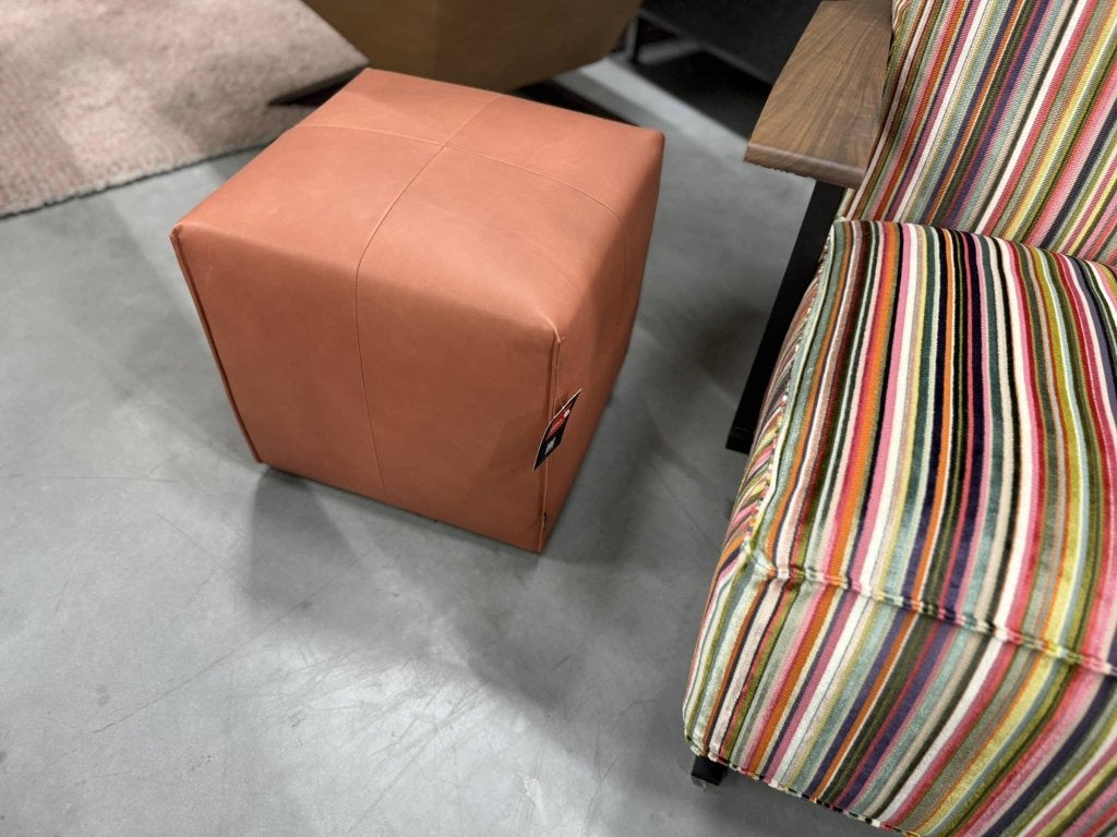 Nieuw Eyye Kub 42 Poef Kruk leer Loxton Design Hocker, Minder dan 50 cm, Vierkant, Nieuw, Minder dan 50 cm