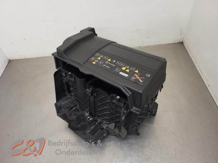 Boîtier de batterie d'un Renault Trafic, Renault, -, 3 mois de garantie, Utilisé