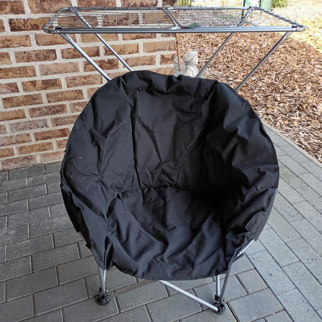 Kampeerstoel en wasrekje, Ophalen