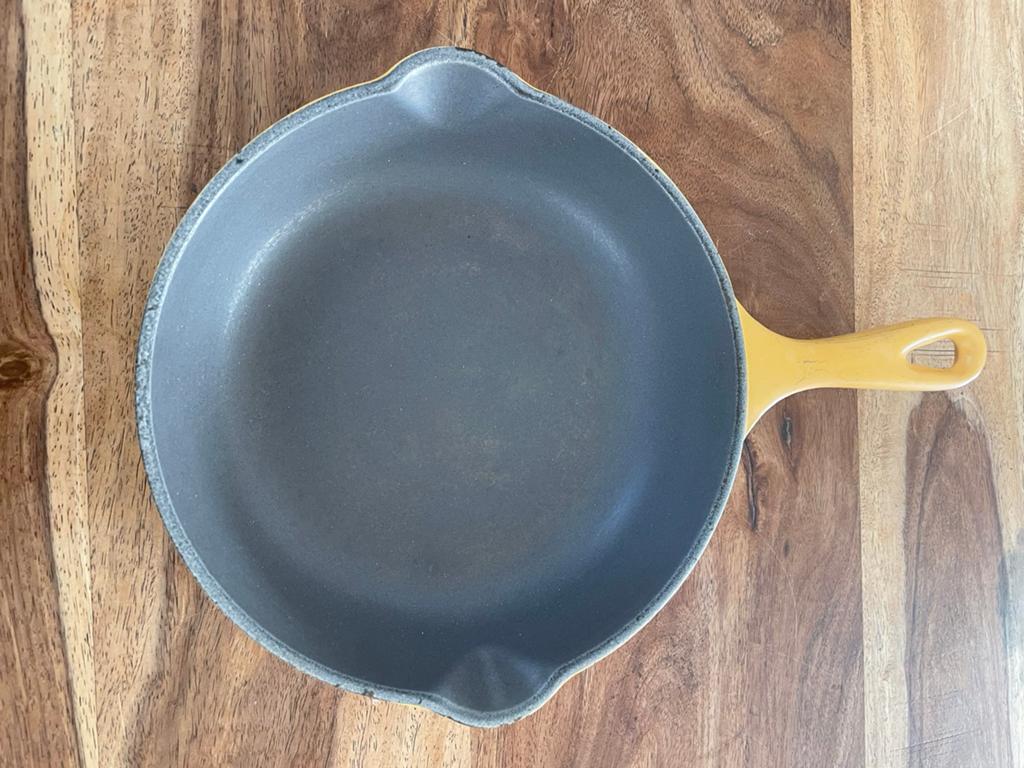 Le creuset poêle, Gebruikt