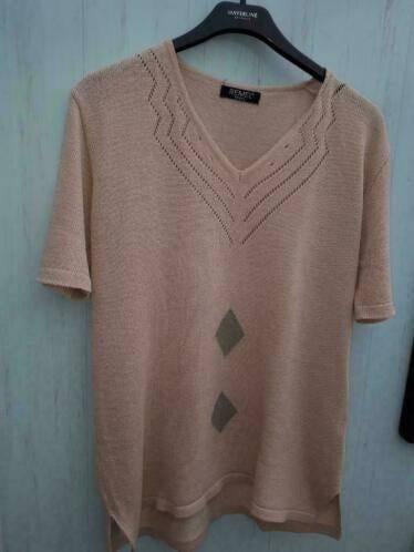pull beige dames van oksel tot oksel ca 55 cm, Kleding | Dames, Ophalen, Beige