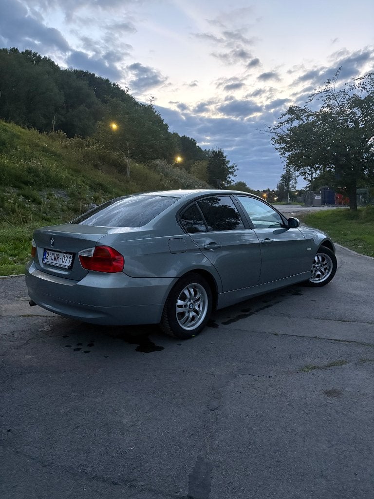 BMW 318i, Enlèvement ou Envoi, Comme neuf