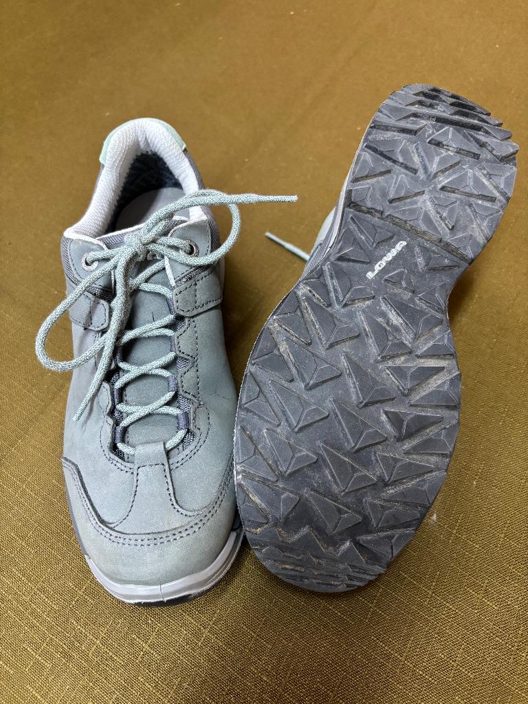 Wandelschoen dames Lowa Locarno GTX LO W - 39, Sport en Fitness, Bergsport en Wandelen, Ophalen, Zo goed als nieuw, Schoenen