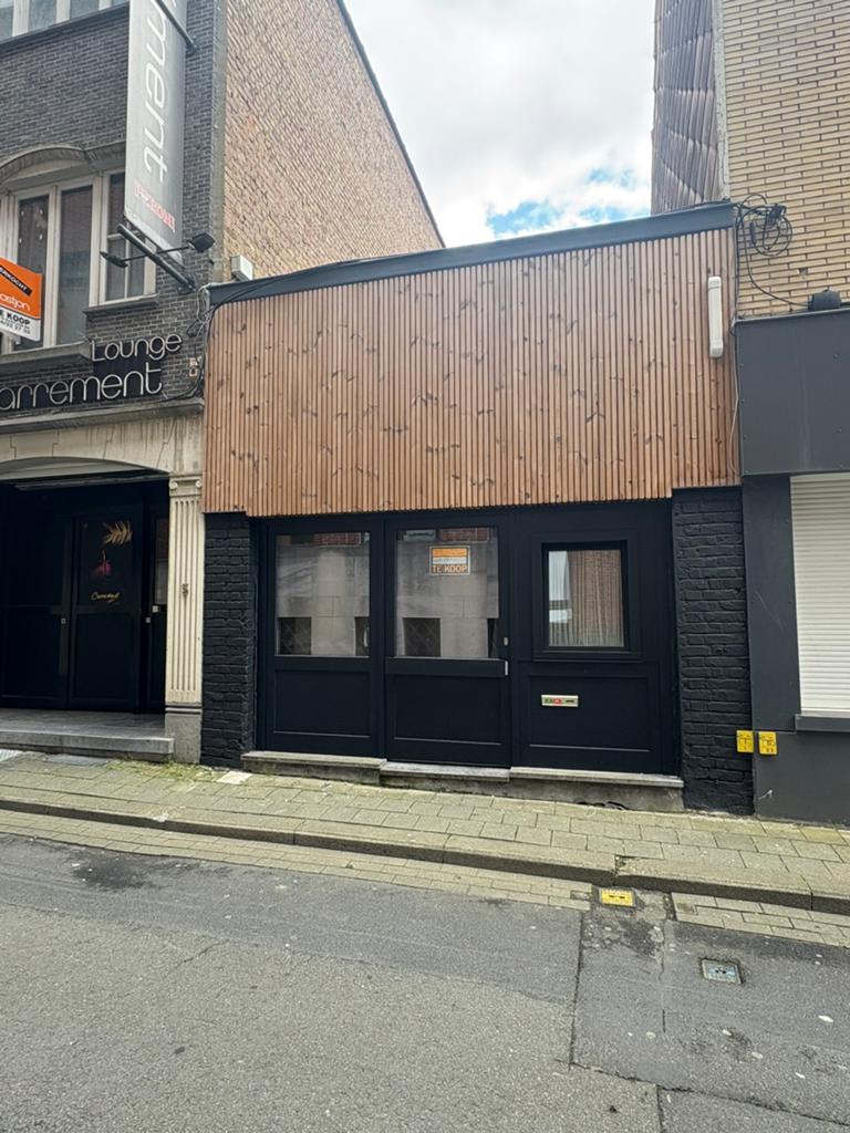 Uniek pand te koop in hartje Kortrijk, Immo, Maisons à vendre, Province de Flandre-Occidentale, Jusqu'à 200 m², Ventes sans courtier