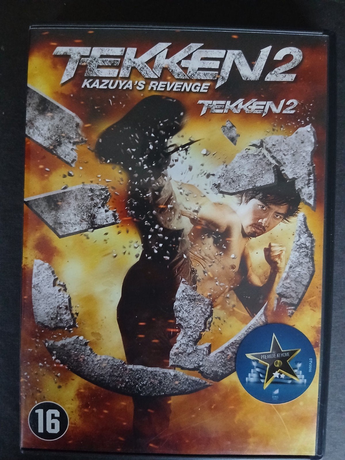 Tekken 2 Kazuya's revenge (2014) Rade Sherbedgia, Vanaf 16 jaar, Verzenden, Nederlands, Zo goed als nieuw