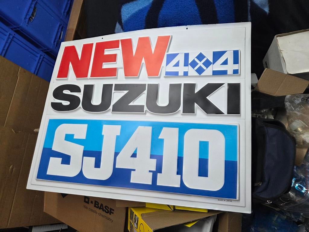 Suzuki SJ410 samurai originele lanceringspubliciteit, Ophalen