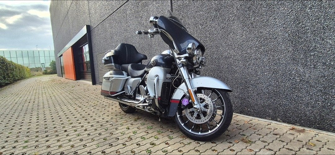 Streetglide cvo van 2019 met 54000km
CVO DE DUURSTE VERSIE, Handvatverwarming, Particulier