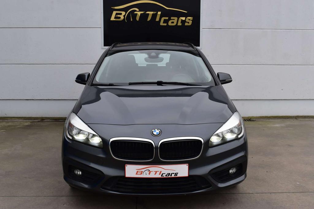 BMW 2 Serie 216 d* Navi* 2-Zone Airco* PDC achteraan* Cruise, Autos, BMW, Argent ou Gris, 1440 kg, Euro 6, Entreprise