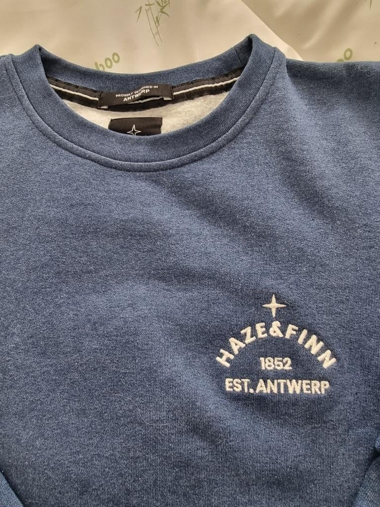 Haze et Finn. Pull bleu. NOUVEAU. Édition limitée. Épais et, Enlèvement ou Envoi