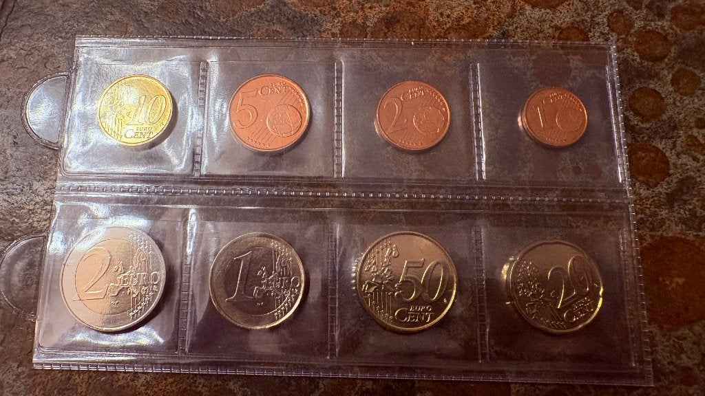 BELGIE - SERIE 8 EUROMUNTEN 1st série FDC - 1999//2000/2001, Postzegels en Munten, Ophalen of Verzenden, België, Overige waardes