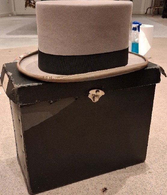 chapeau haut de forme Francy Tailor taille 60, Enlèvement ou Envoi, B, Chapeau, Porté