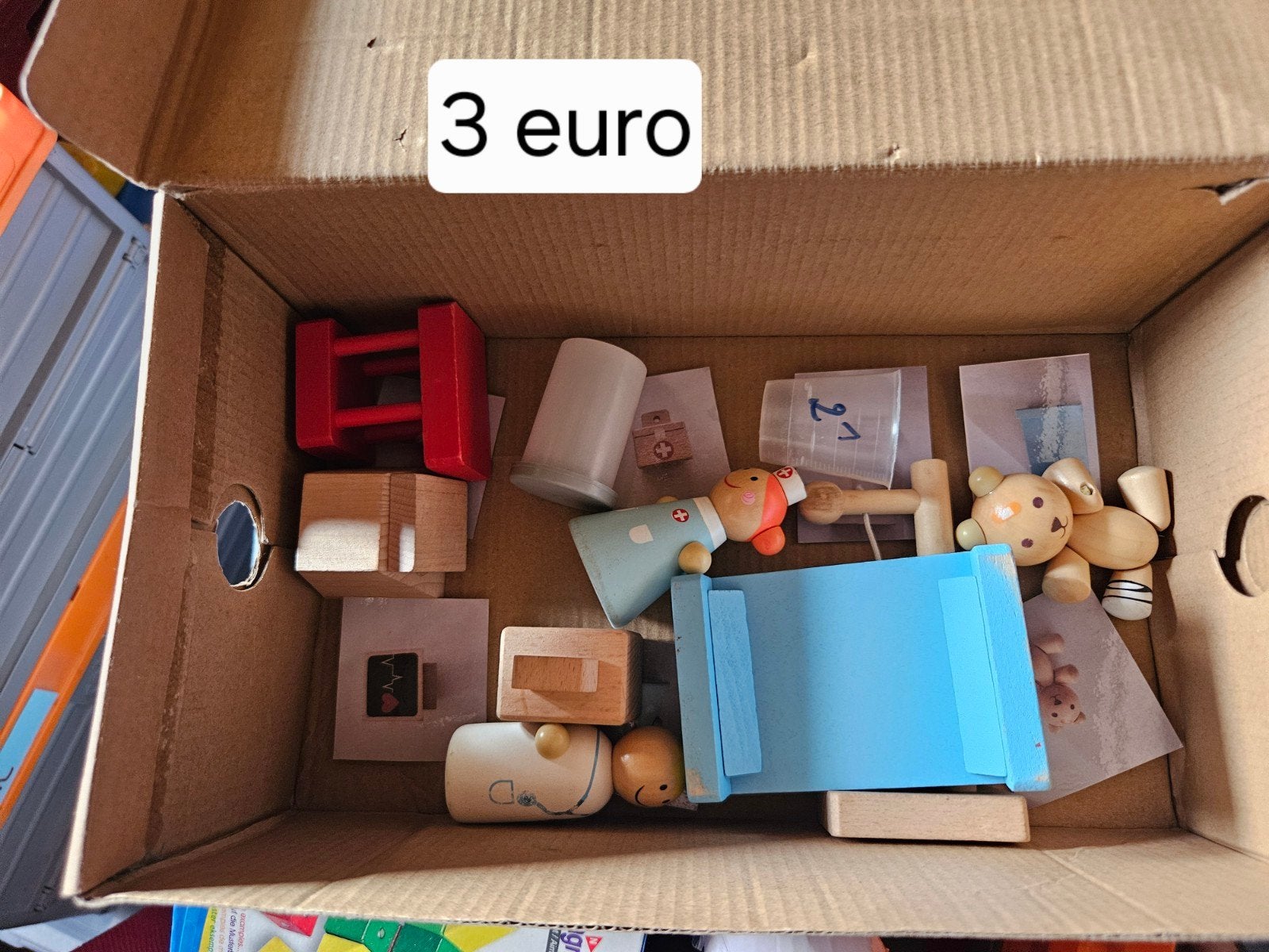 ziekenhuis poppetjes, Kinderen en Baby's, Speelgoed | Poppenhuizen, Ophalen