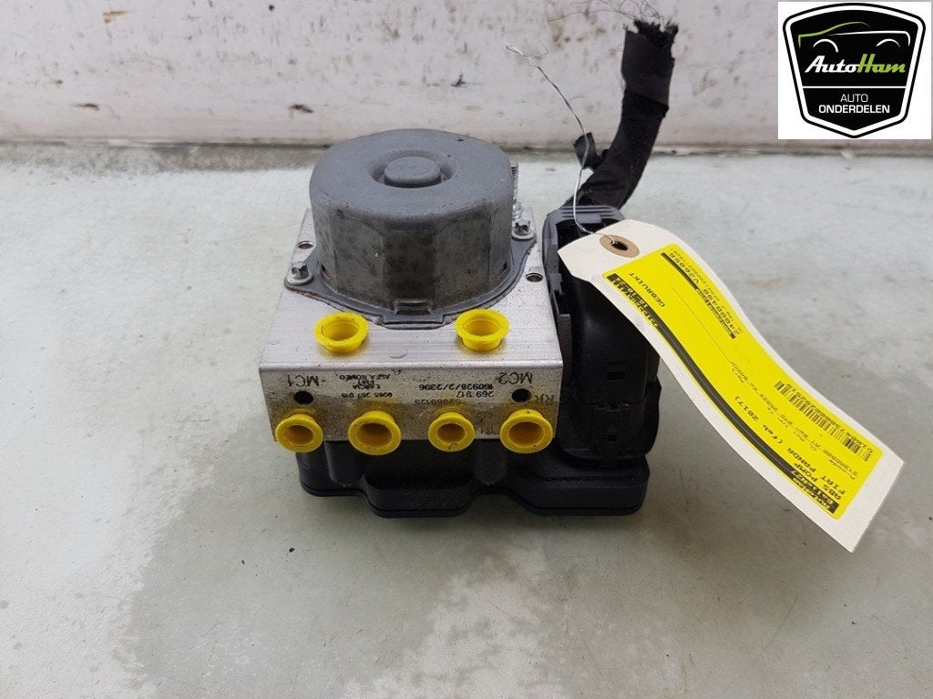 ABS POMP Fiat Panda / Pandina (312) (01-2012/-), Gebruikt, Fiat