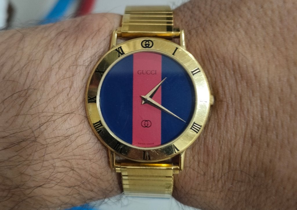 Gucci montre, Bijoux, Sacs & Beauté, Montres | Hommes, Comme neuf, Montre-bracelet, Autres marques, Or, Or, Enlèvement ou Envoi