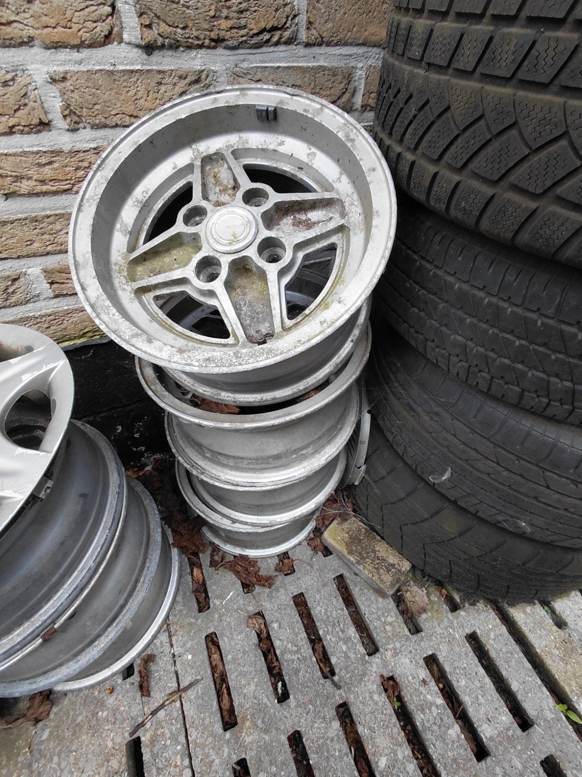 Velgen Ford Rs / 4, Ophalen, Velg(en)