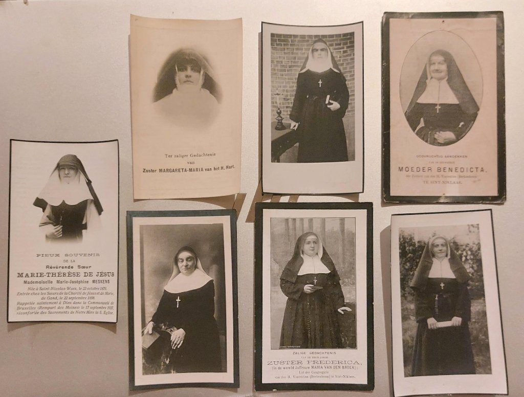 Bidprentjes nonnen - zusters St.- Niklaas, Ophalen of Verzenden