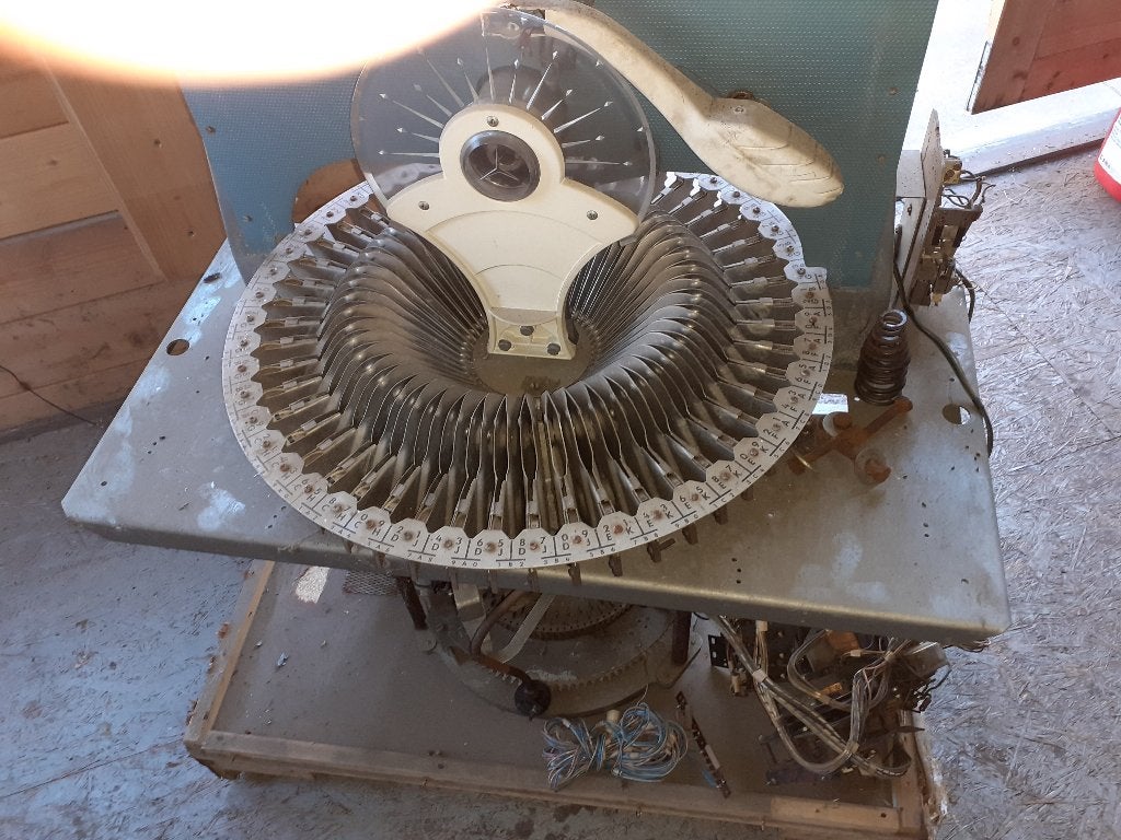 wurlitzer lyric mechniek, Ophalen, Wurlitzer
