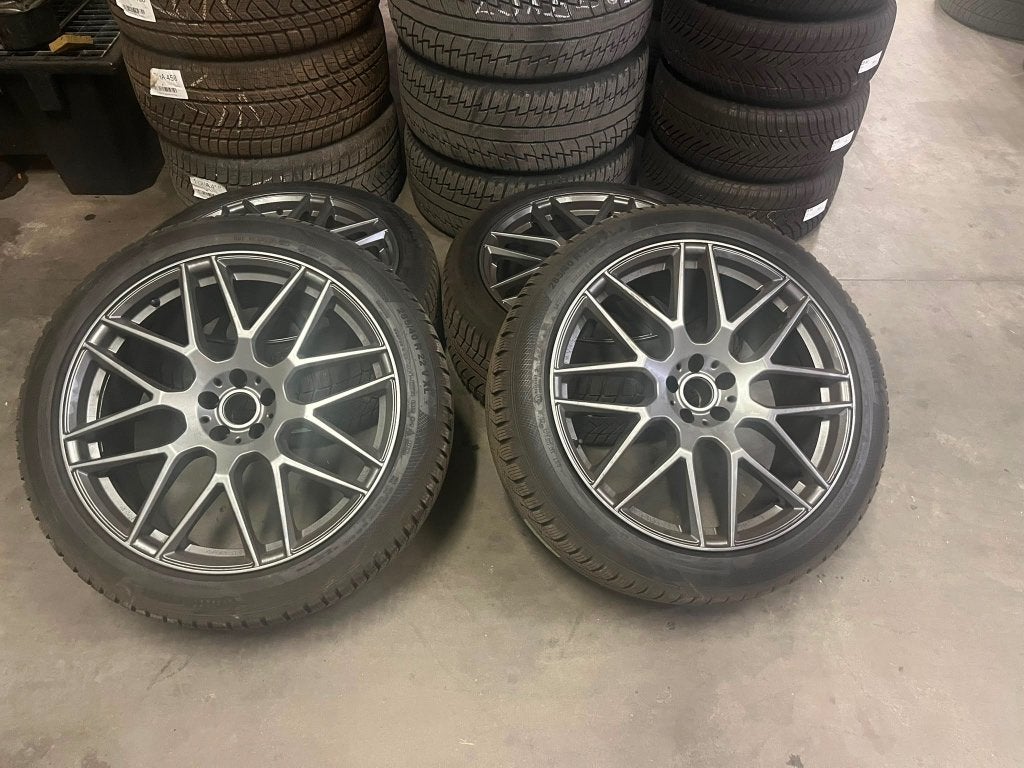 Pneus hiver + jantes 22, Autos : Pièces & Accessoires, Pneus & Jantes, Neuf, Pneus hiver, Enlèvement ou Envoi, 285 mm