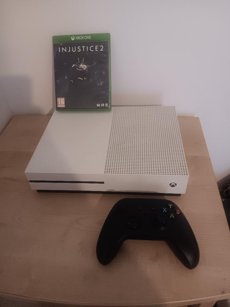 Xbox one + 1 spel, Games en Spelcomputers, Ophalen, Xbox One, Met 1 controller, 500 GB