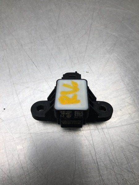AIRBAG SENSOR Kia Niro I (DE) (|95920F2100|), Gebruikt, Kia