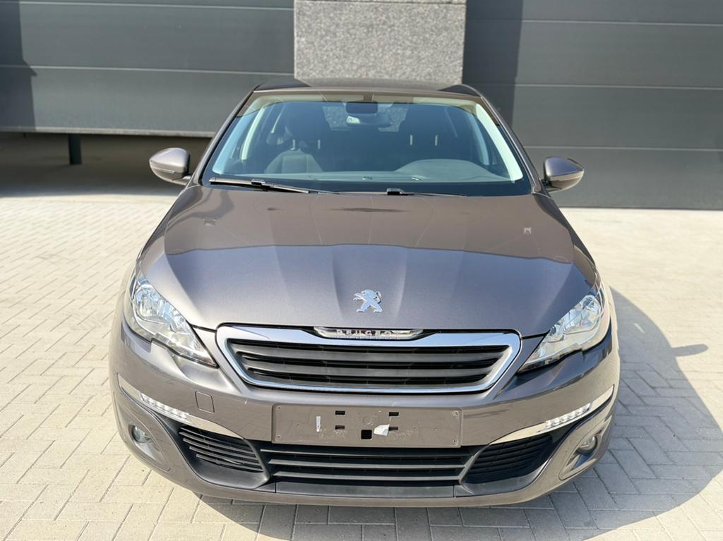 Peugeot 308 Style 2017 1.2 benzine, Auto's, Voorwielaandrijving, Stof, https://public.car-pass.be/vhr/178eb384-4ba8-4948-b3a7-1fbbe4431742