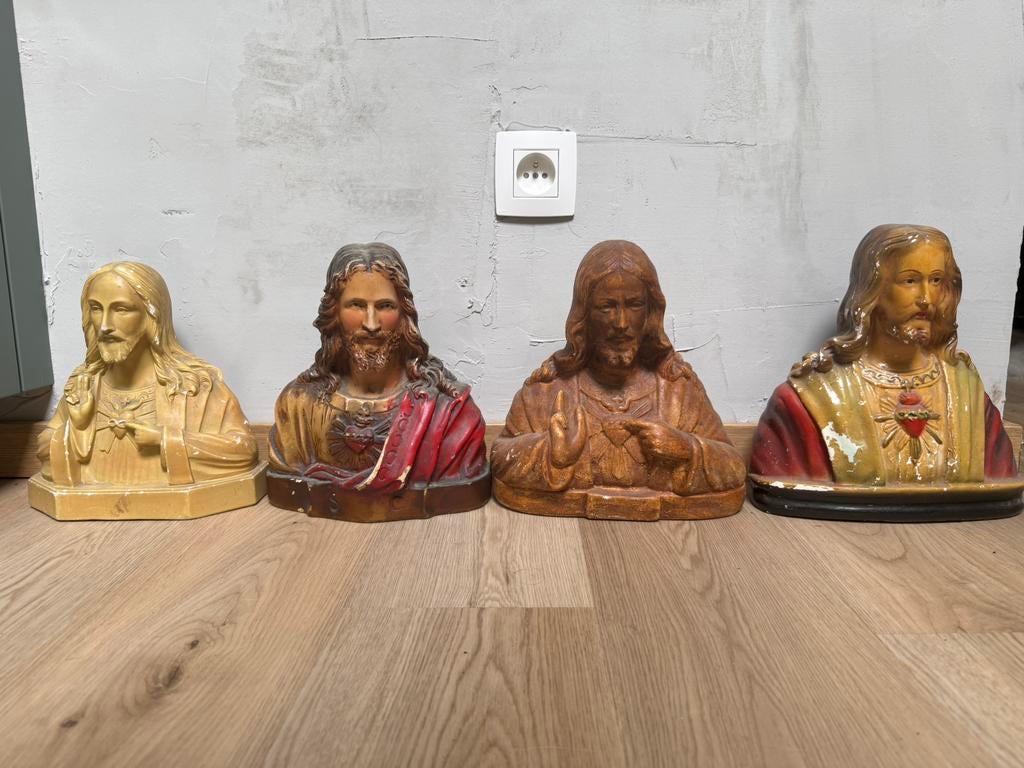 4x buste jesus heilig hart heiligenbeeld, Antiek en Kunst, Ophalen