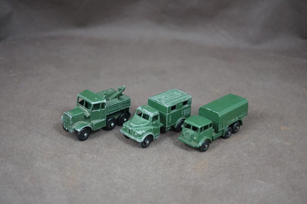 3 Lesney militaire trucks - TOP vintage, Ophalen of Verzenden