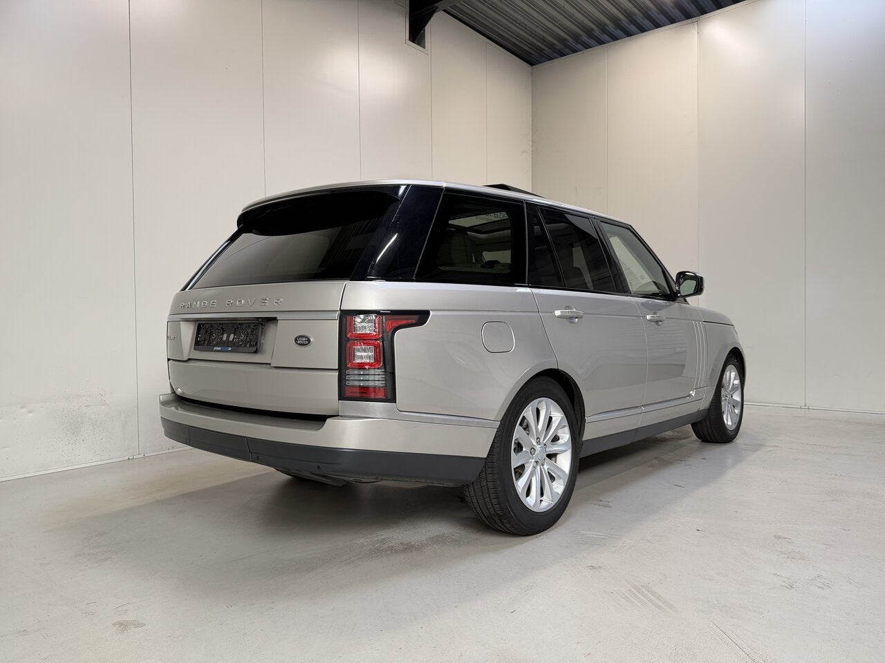 Land Rover Range Rover Vogue 3.0d - Pano - Meridian - Topst, Auto's, 259 pk, Euro 6, 2993 cc, 0 kg