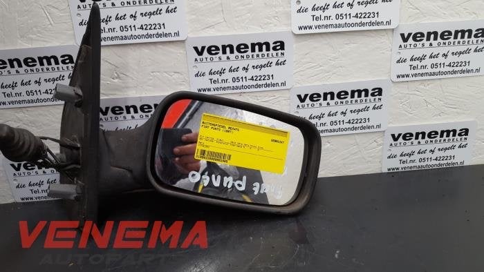 Rétroviseur extérieur droit d'un Fiat Punto, Autos : Pièces & Accessoires, -, 3 mois de garantie, Utilisé, Fiat