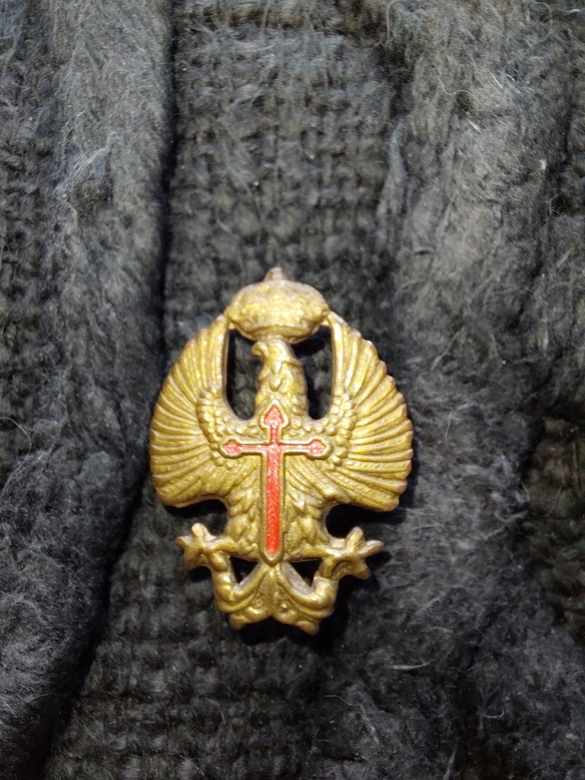 Spaans baret/kepie embleem Franco., Verzamelen, Ophalen of Verzenden