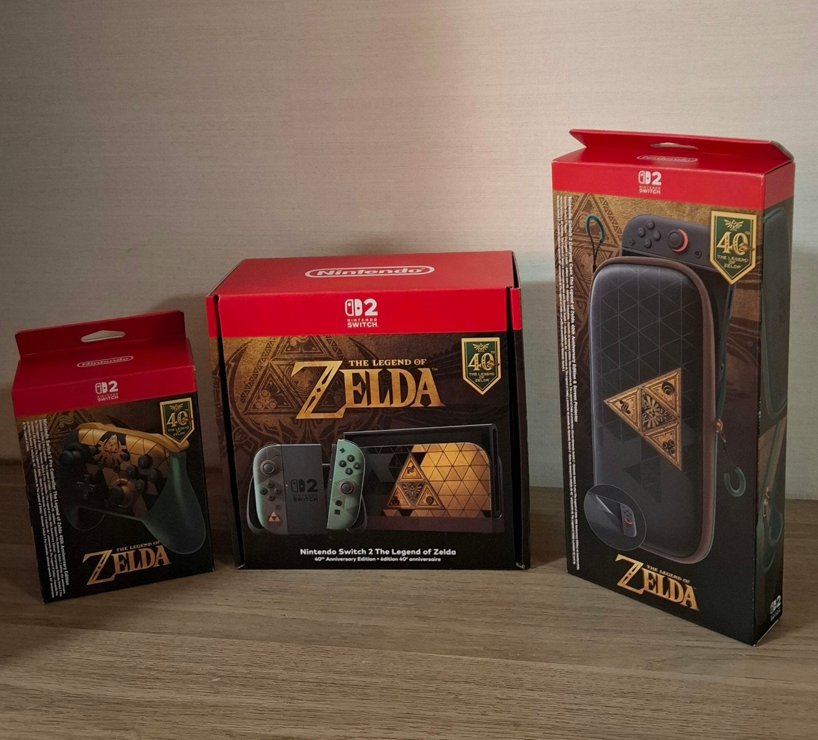 Nintendo Switch 2 40th Anniversary Zelda en Pro controller., Games en Spelcomputers, Ophalen, Nieuw, Met 1 controller