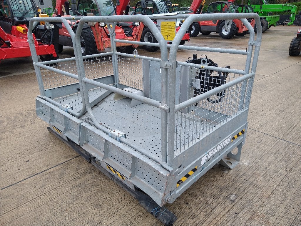 Manitou originele dakwerker manbak (294), Ophalen, Gebruikt