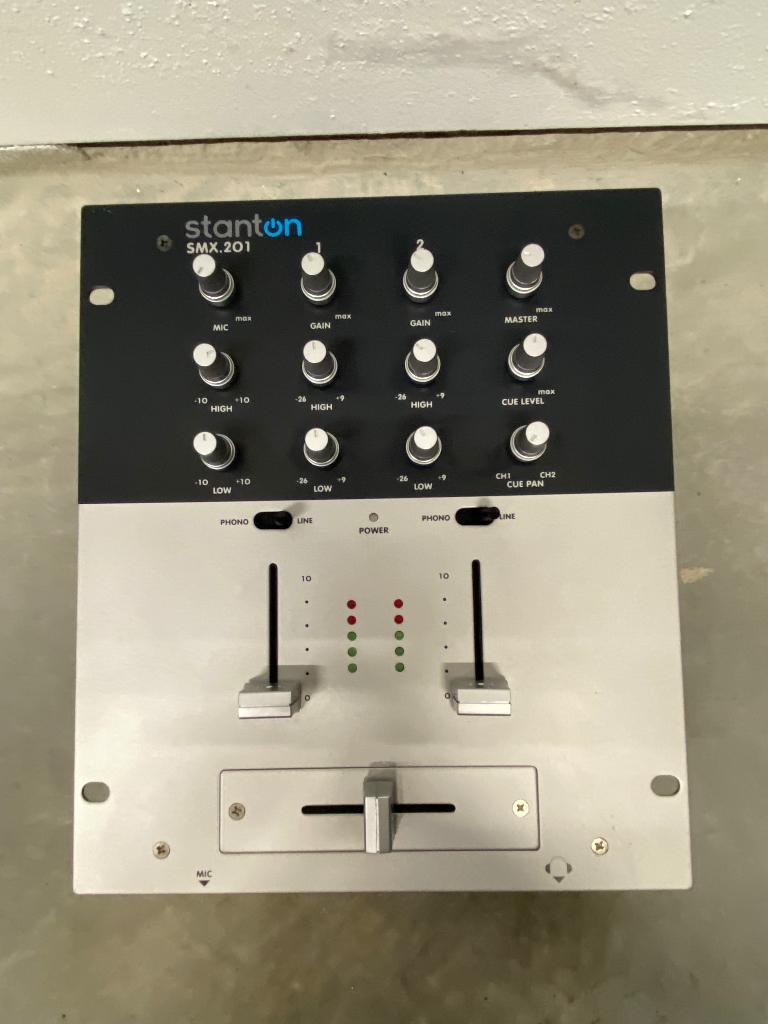 Mixeur Stanton SMX.201, TV, Hi-fi & Vidéo, TV, Hi-fi & Vidéo Autre, Enlèvement, Comme neuf