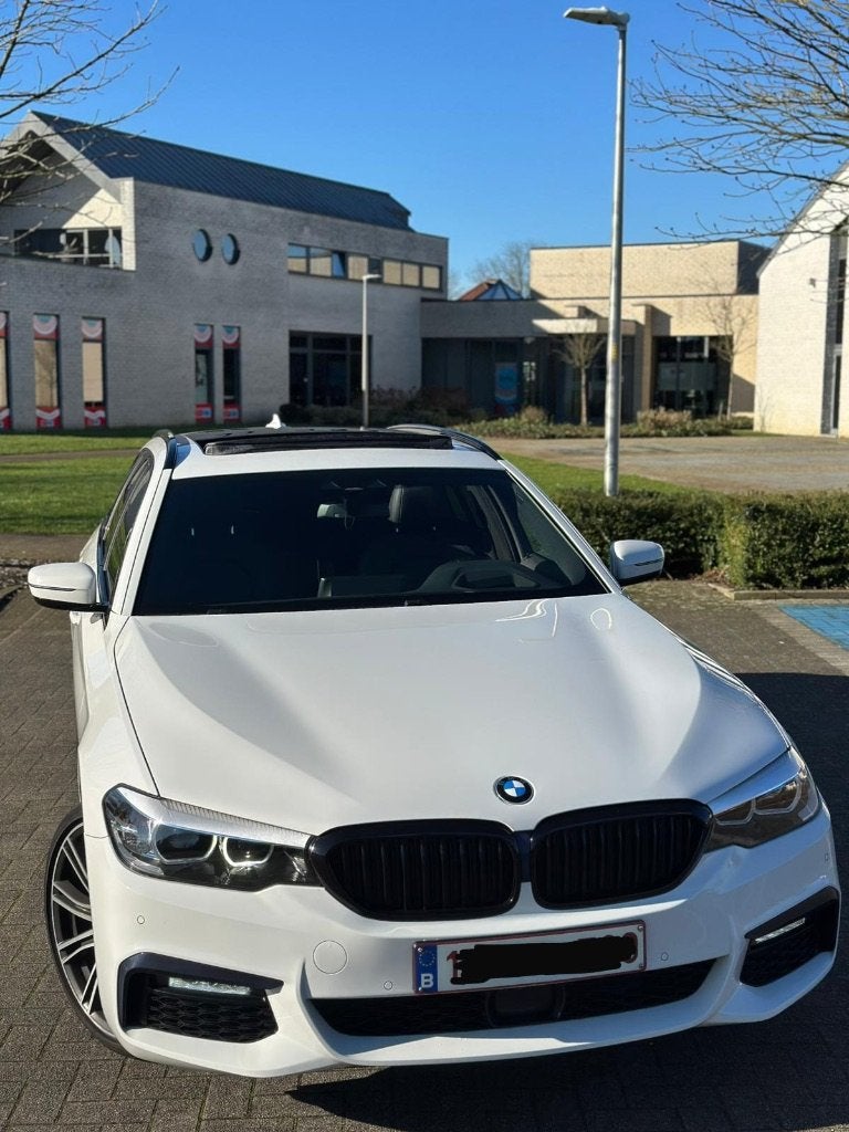 Bmw 520d Xdrive M pack automaat, Auto's, Automaat, Wit, Leder, Particulier