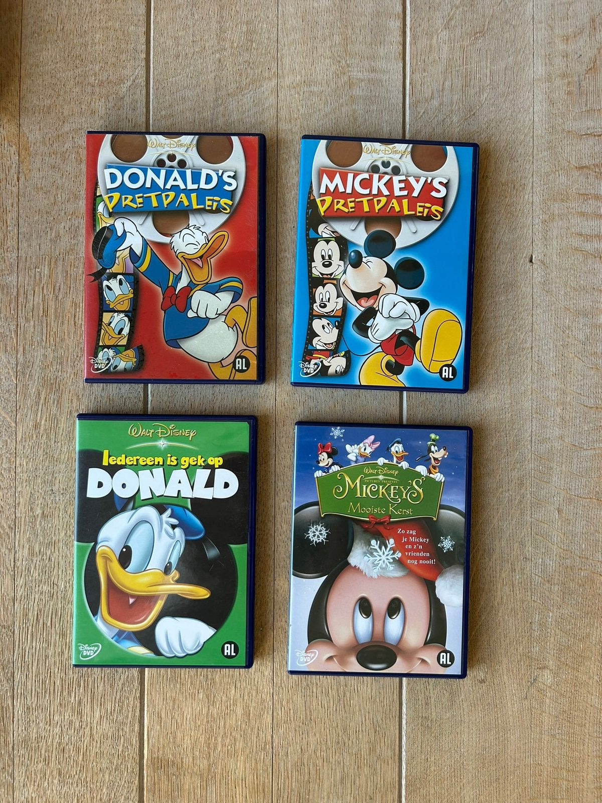4 DVD Disney amusants, CD & DVD, Enlèvement ou Envoi, Dessin animé, Tous les âges, Néerlandais
