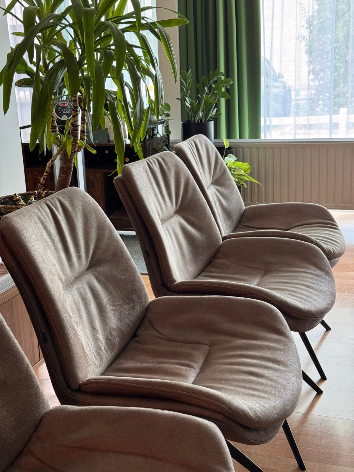 Design stoelen T&T - 4 stuks, Ophalen, Gebruikt, Bruin, Vier