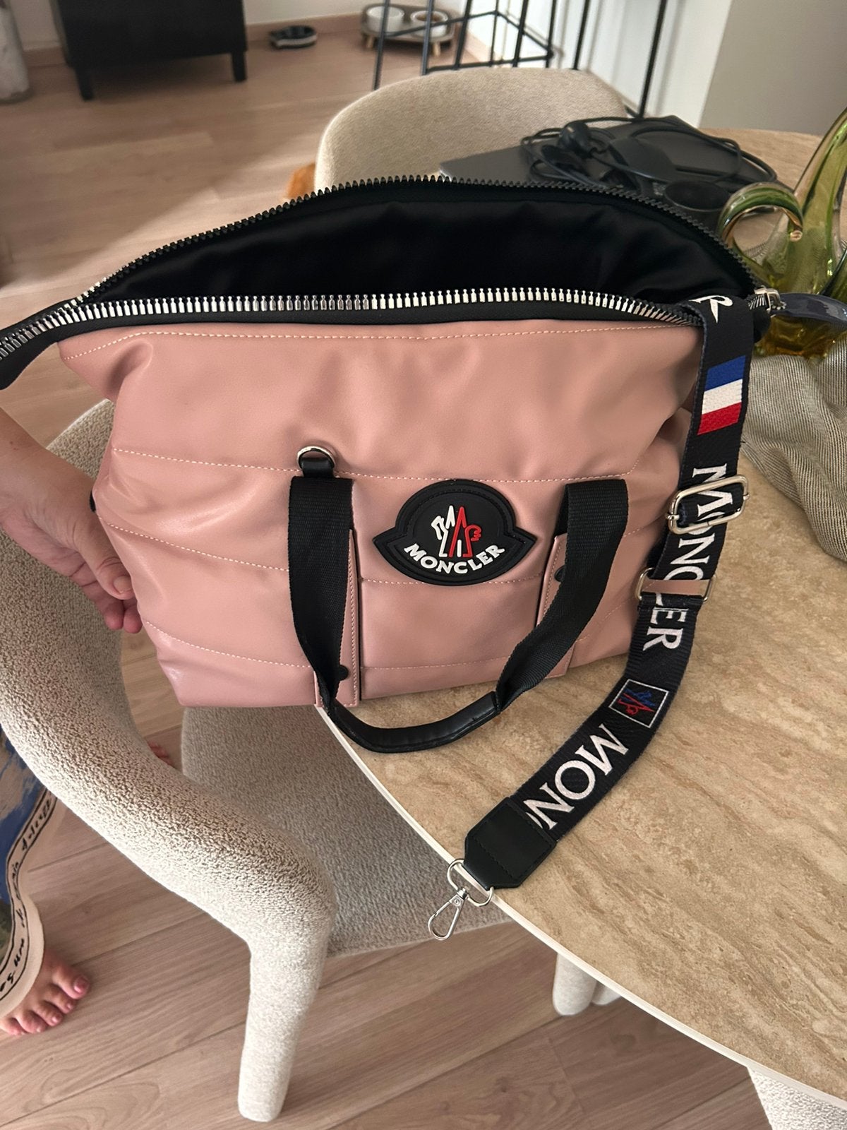 Moncler schoudertas, Ophalen of Verzenden, Zo goed als nieuw