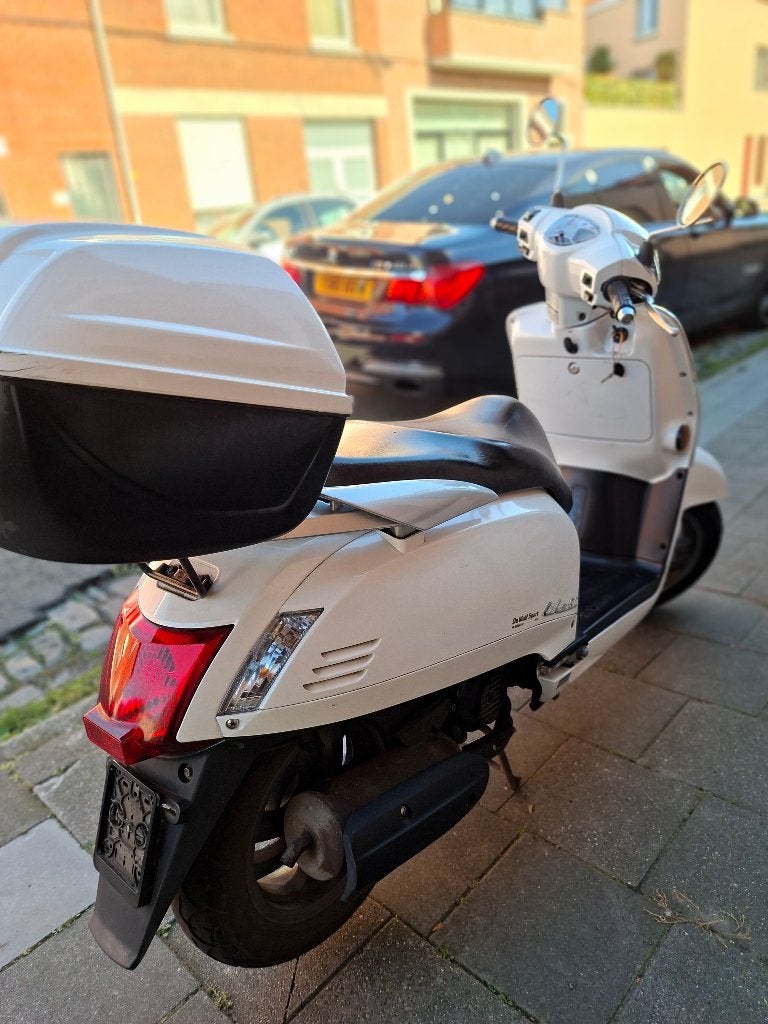 Kymco A klasse, Fietsen en Brommers, Ophalen, Klasse A (25 km/u), 49 cc, Zo goed als nieuw