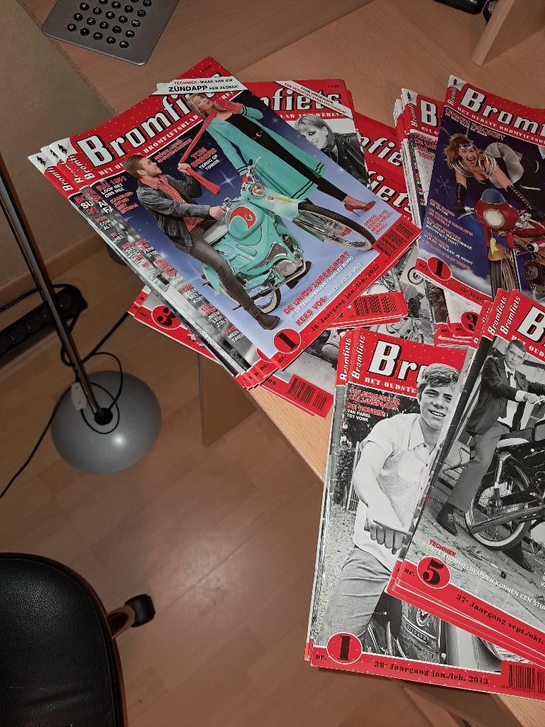 livres sur les cyclomoteurs anciens, Enlèvement ou Envoi