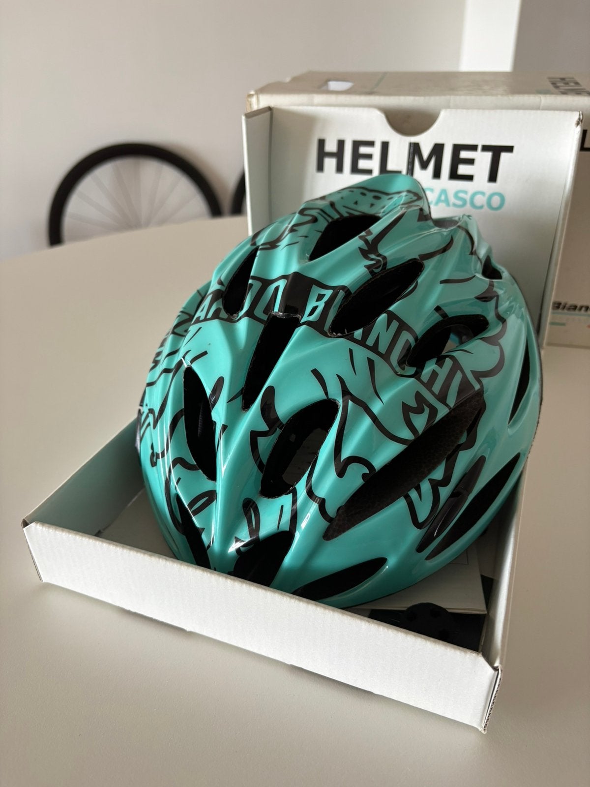 Bianchi helm *NIEUW*, Ophalen, Nieuw, M, Heer of Dame
