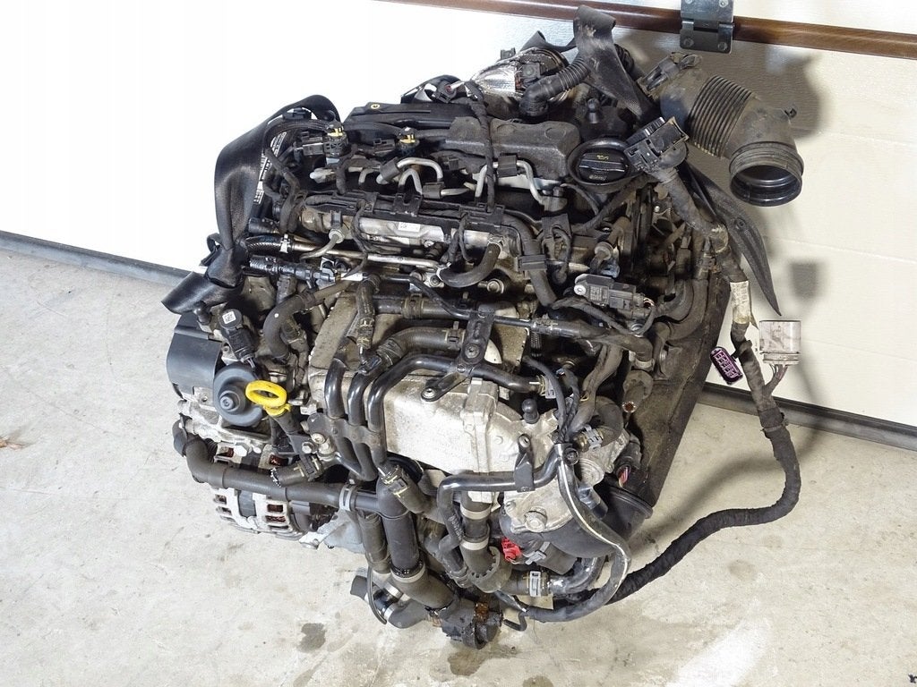 Moteur CLHA Nu LEON SKODA OCTAVIA SEAT VW AUDI GOLF A3, Envoi, Utilisé, Daihatsu