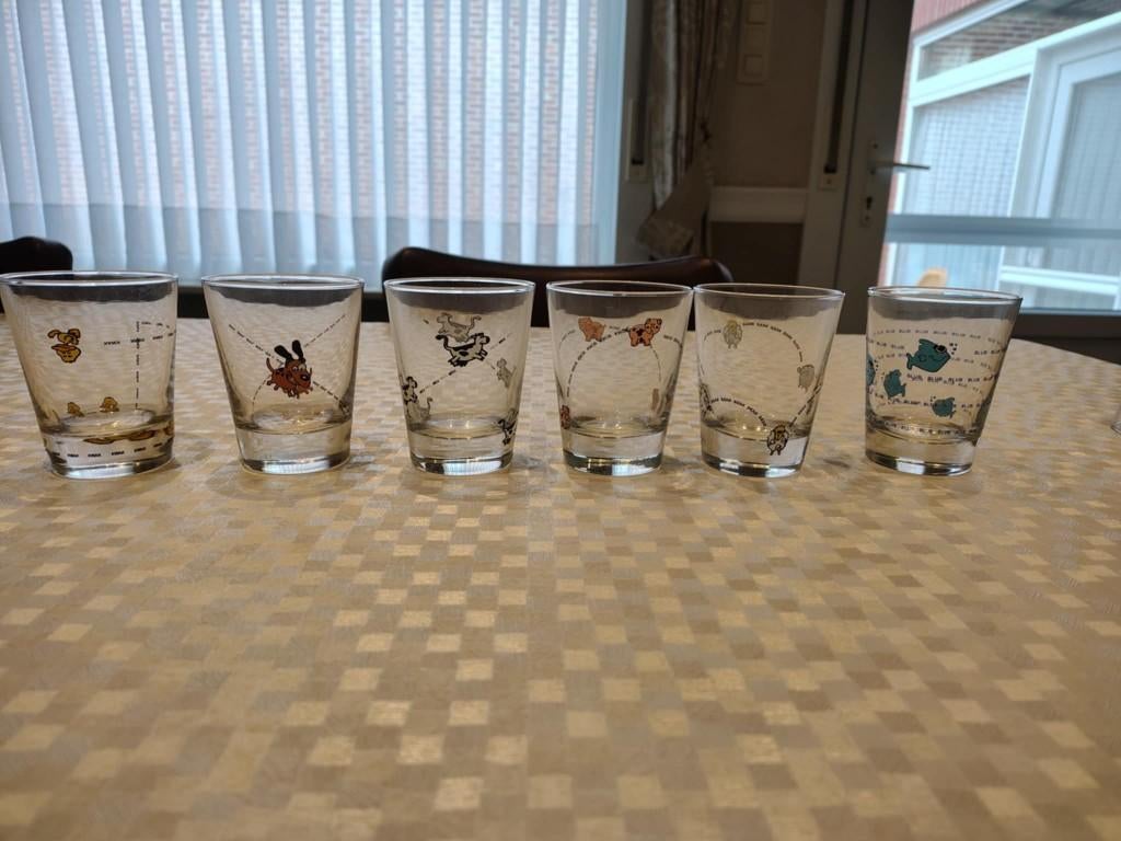 6 mooie lage frisdrankglazen, Verzamelen, Glas en Drinkglazen, Ophalen of Verzenden, Gebruikt, Frisdrankglas