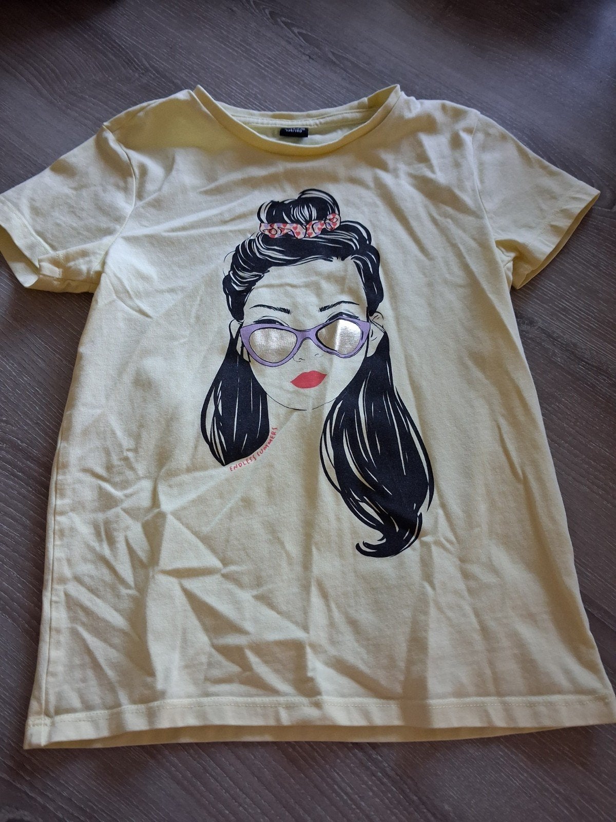 T-shirt 134, Enfants & Bébés, Enlèvement ou Envoi, Comme neuf, Fille, Chemise ou À manches longues